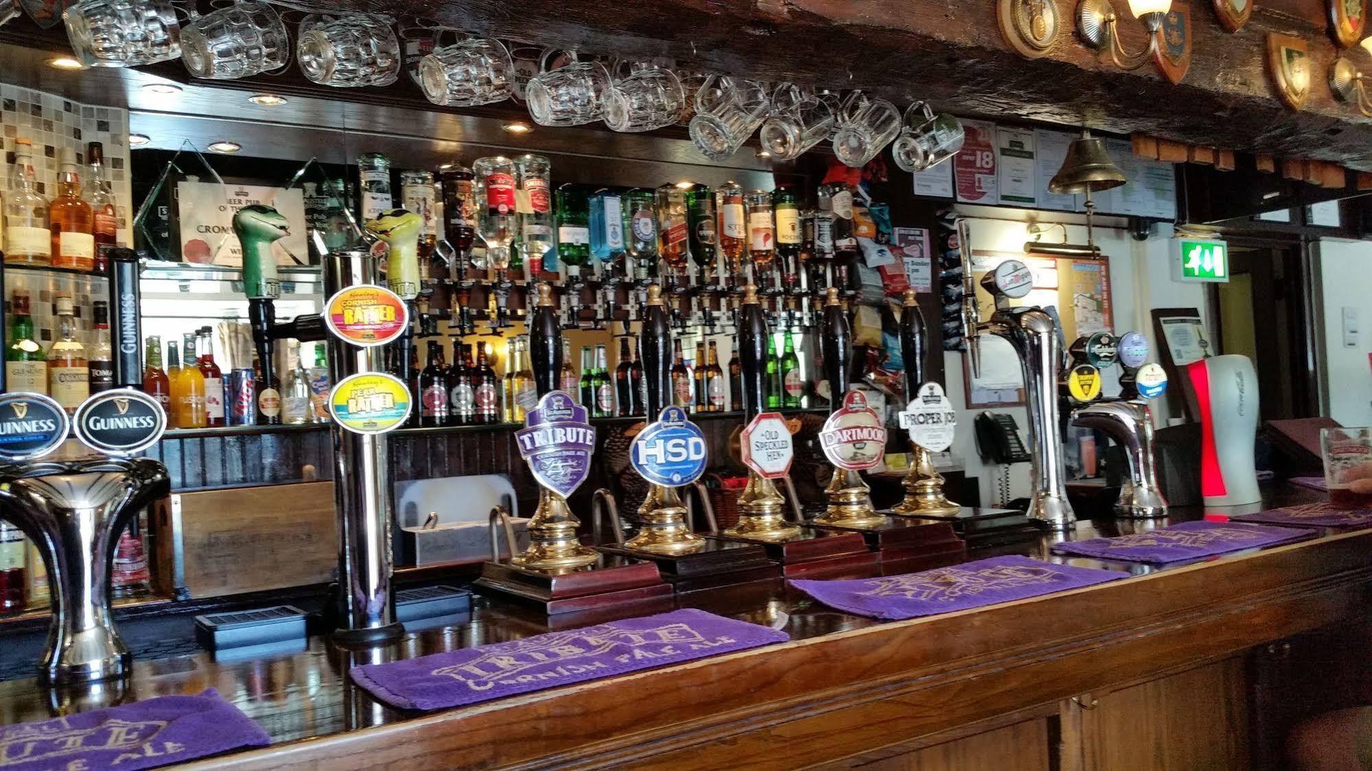 The Cromwell Arms Inn Bovey Tracey Εξωτερικό φωτογραφία