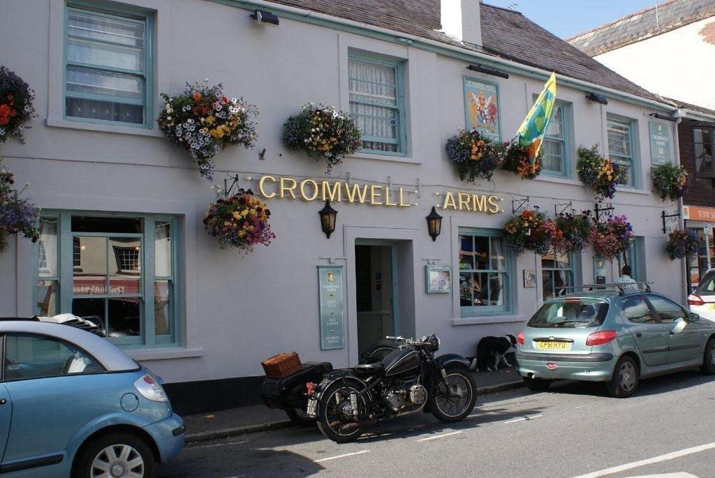 The Cromwell Arms Inn Bovey Tracey Εξωτερικό φωτογραφία